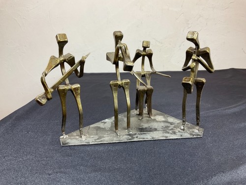 Sculpture brutaliste art - brutaliste,