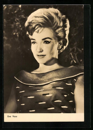 Actrice eva vass regardant - actrice,