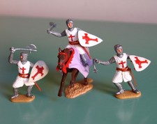 Figurines Petits Soldats TIMPO TOYS Great Britain ~ 3 Templiers dont 1 Chevalier