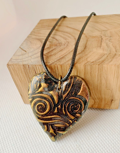 Collier avec pendentif - collier,