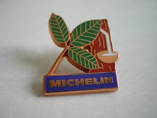 RARE pin's MICHELIN - Le