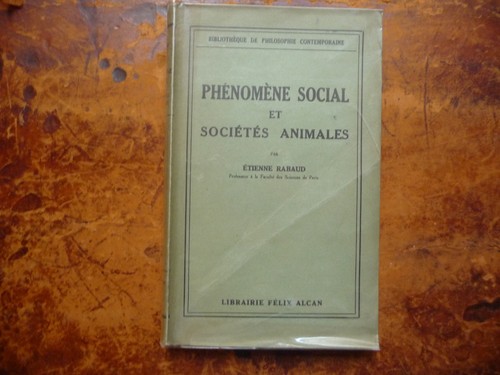 Phénomène social - , et