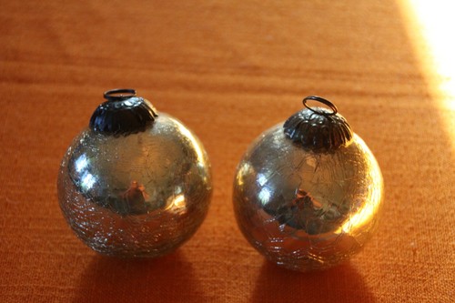 Ancienne boule noël en - de,