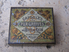 ancienne  boite de pharmacie