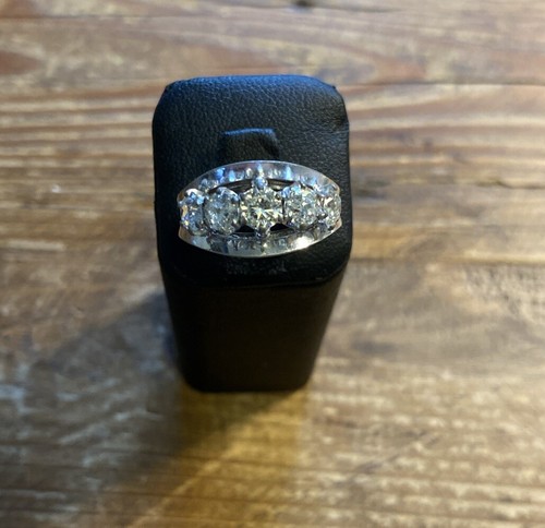 Bague ancienne blanc - bague,