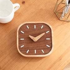 Horloge de table carrée en