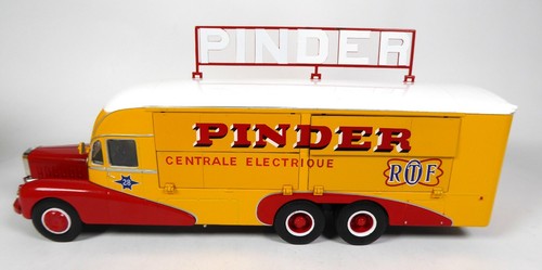 Camion bernard cirque pinder - bernard,