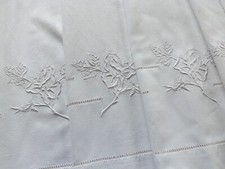 parure de lit, paire de taies + drap brodé