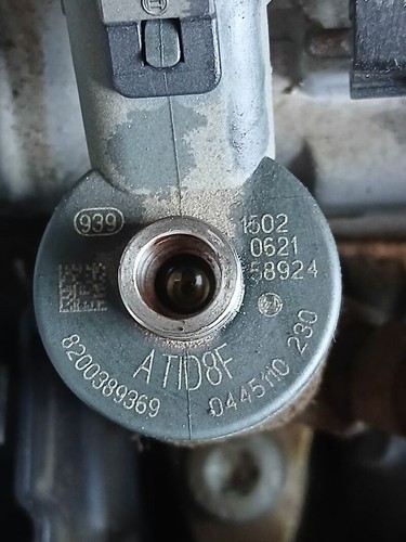 0445110230 injecteur renault - 0445110230,