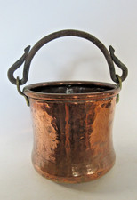 ANCIEN JOLI PETIT CHAUDRON CUIVRE MARTELE et ANSE FER FORGE Ht 15 cm