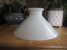 ancien abat-jour en opaline