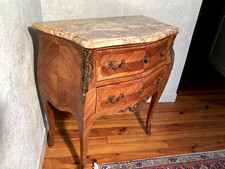 Commode Louis XV à 2 tiroirs