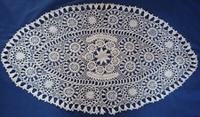 ancien grand napperon ovale