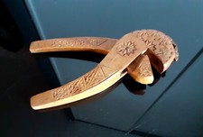 Casse-noix ancien en bois