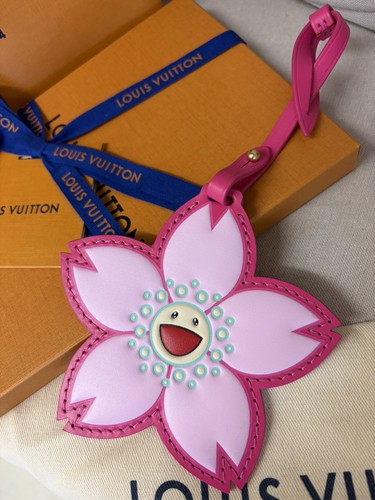 Charm louis vuitton - charm,