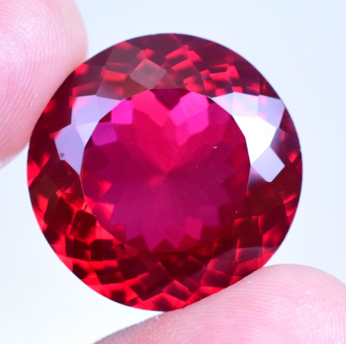 Rubis rouge sang - rouge,