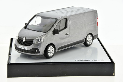 Renault trafic grey metallic - grey,