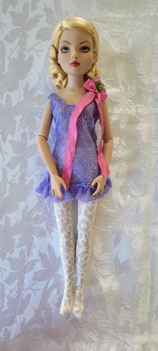 Ellowyne wilde doll - doll,