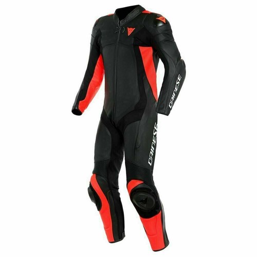 Neuf hommes moto - neuf, combinaison