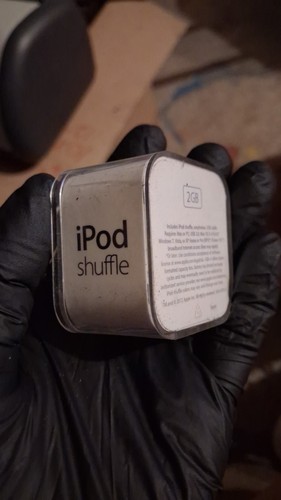 Apple ipod shuffle 4th - ipod,