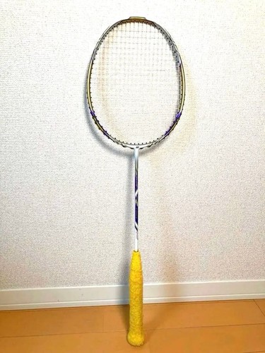 Yonex voltric force 2012 - z-force,