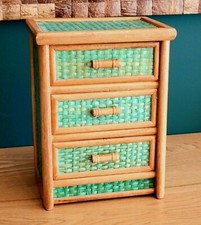 Petit meuble à tiroirs layette métier couture boîte à bijoux en osier vert