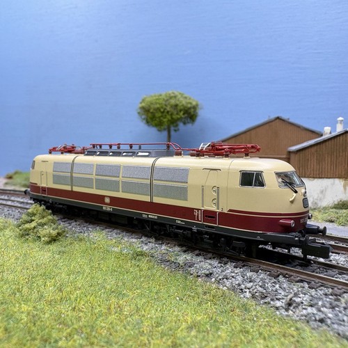Locomotive électrique 103 - électrique,