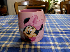 MUG tasse à café Disney Land Paris  figurine Minnie Souris Mickey Mouse