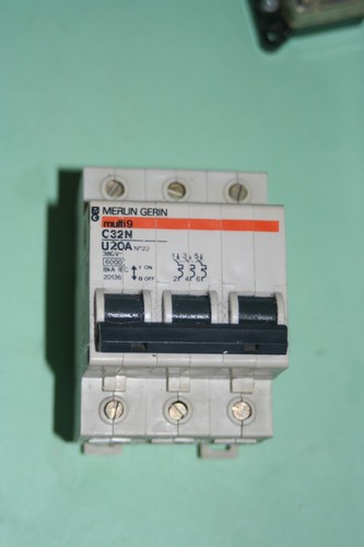 Disjoncteur u20 c32n - u20,