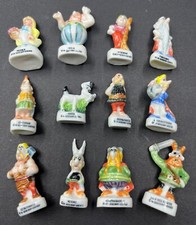 SERIE DE 12   FEVES  ASTERIX