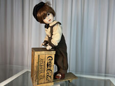 Poupée d'artiste poupée en