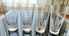 lot de quatre verres à