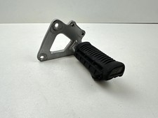 PLATINE REPOSE PIED GAUCHE