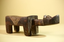 Statue tribale africaine en