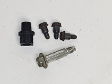 vis de fixation reservoir de