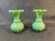 Lot de 2 anciens beaux et petits soliflores en opaline de foire vase vintage