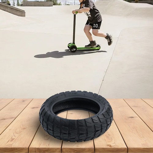 Pneu tout terrain - , aspirateur