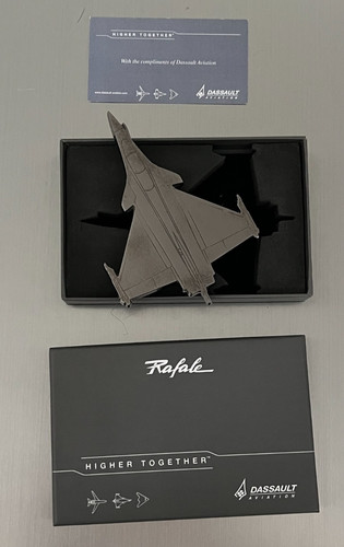 Rare presse papier - papier, dassault
