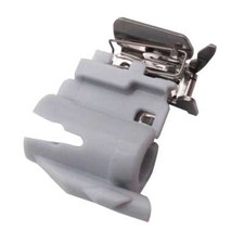 Enfileur d'aiguille pour