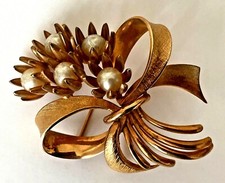 BROCHE ancienne Plaqué or