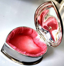 VINTAGE ANCIENNE BOITE à