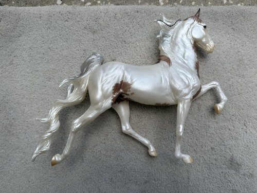 Nice breyer breyerfest horse - nice,
