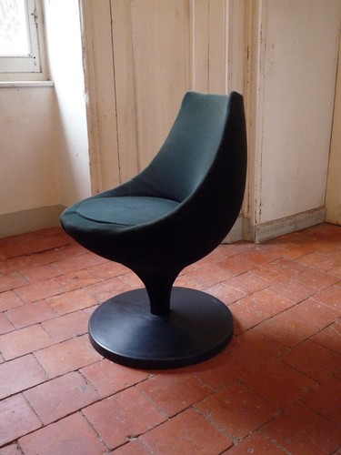 Chaise polaris de - "polaris", pierre
