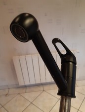Mitigeur cuisine neuf , noir avec douchette 