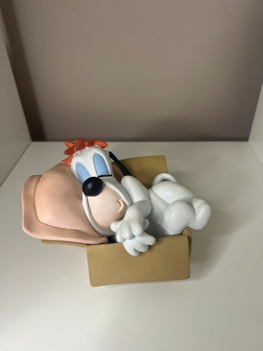 Figurine droopy endormi - endormi,