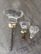 Lot Poignée de porte ancienne en verre  et bouton de tiroir carré de mm