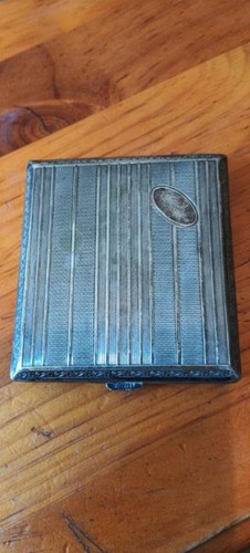 Ancien étui cigarettes - à,