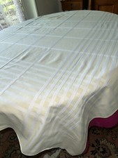 Nappe retro en damassé jaune