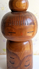 Poupée Kokeshi fabriquée par