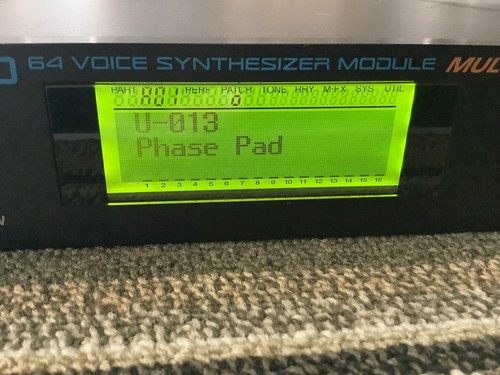 Roland 880 64 voice - roland,